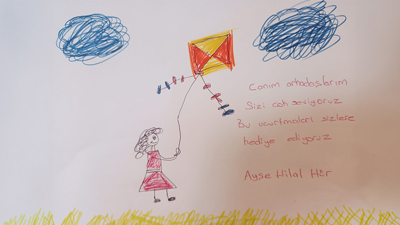 En Küçük TurkishBanklılardan, Deprem Bölgesindeki Arkadaşlarına Mektup Var